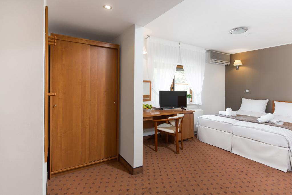 Hotel Debowa Gora Active & Spa Łąck エクステリア 写真
