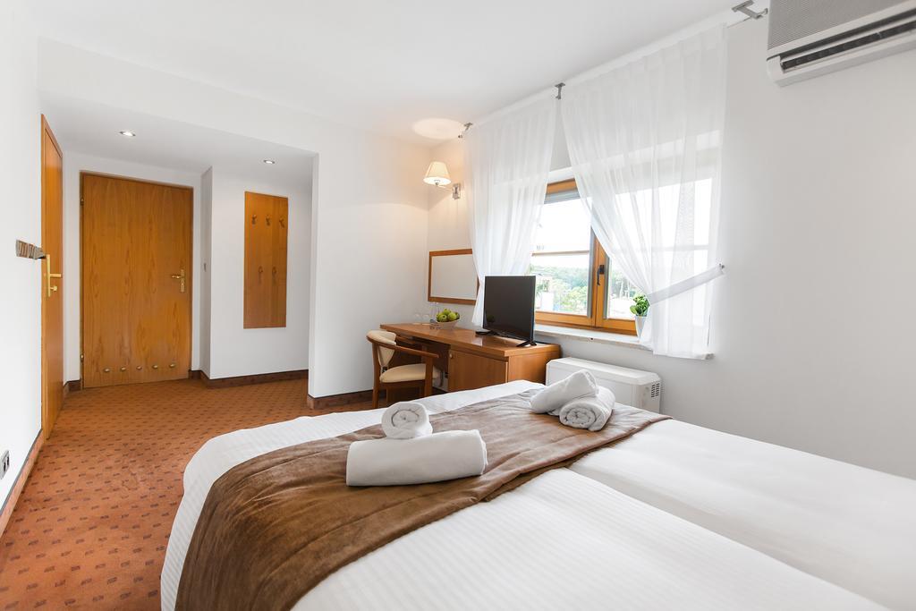 Hotel Debowa Gora Active & Spa Łąck エクステリア 写真