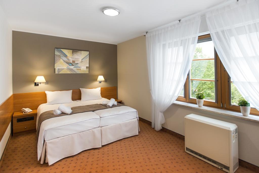 Hotel Debowa Gora Active & Spa Łąck エクステリア 写真