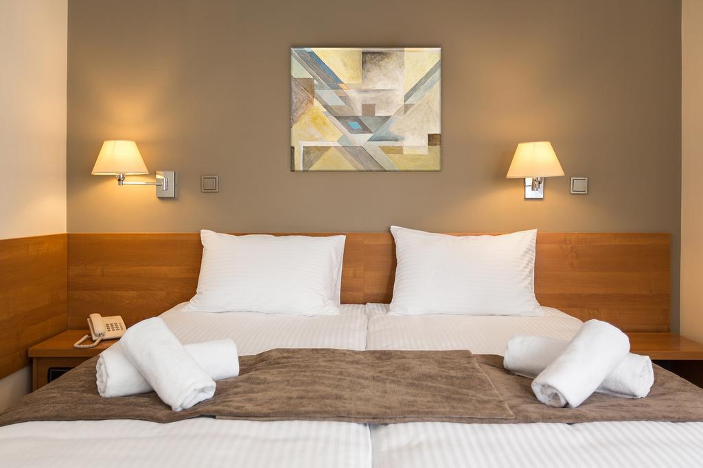 Hotel Debowa Gora Active & Spa Łąck エクステリア 写真