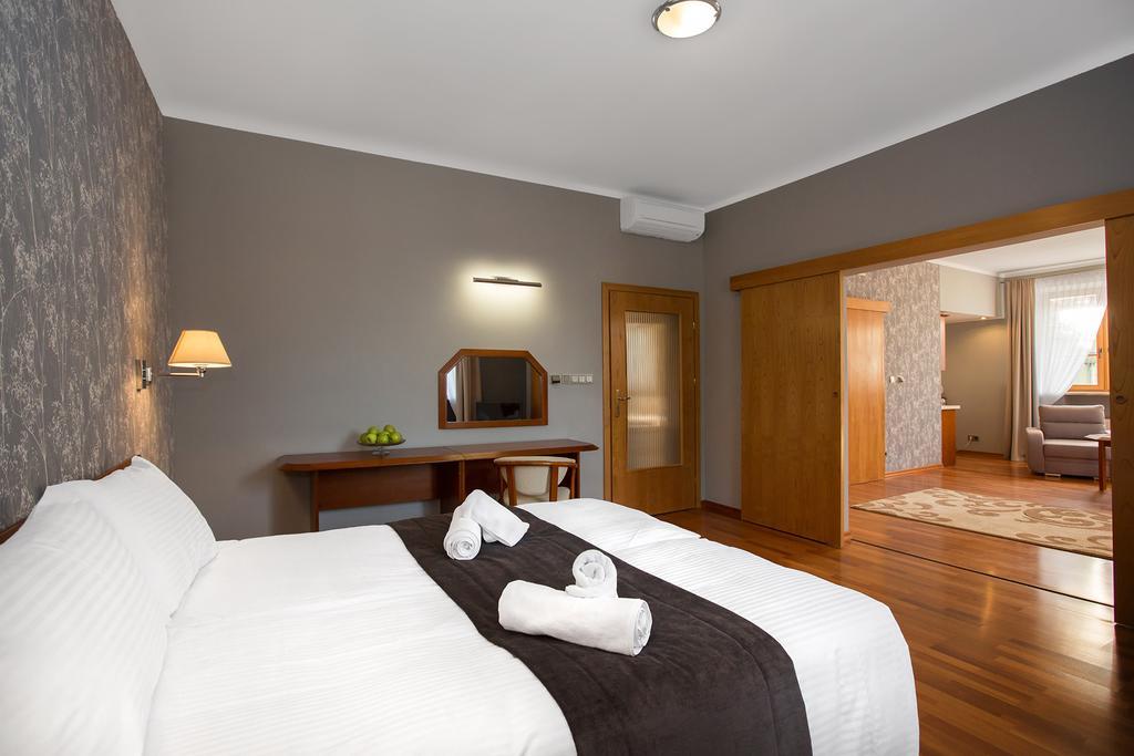 Hotel Debowa Gora Active & Spa Łąck エクステリア 写真
